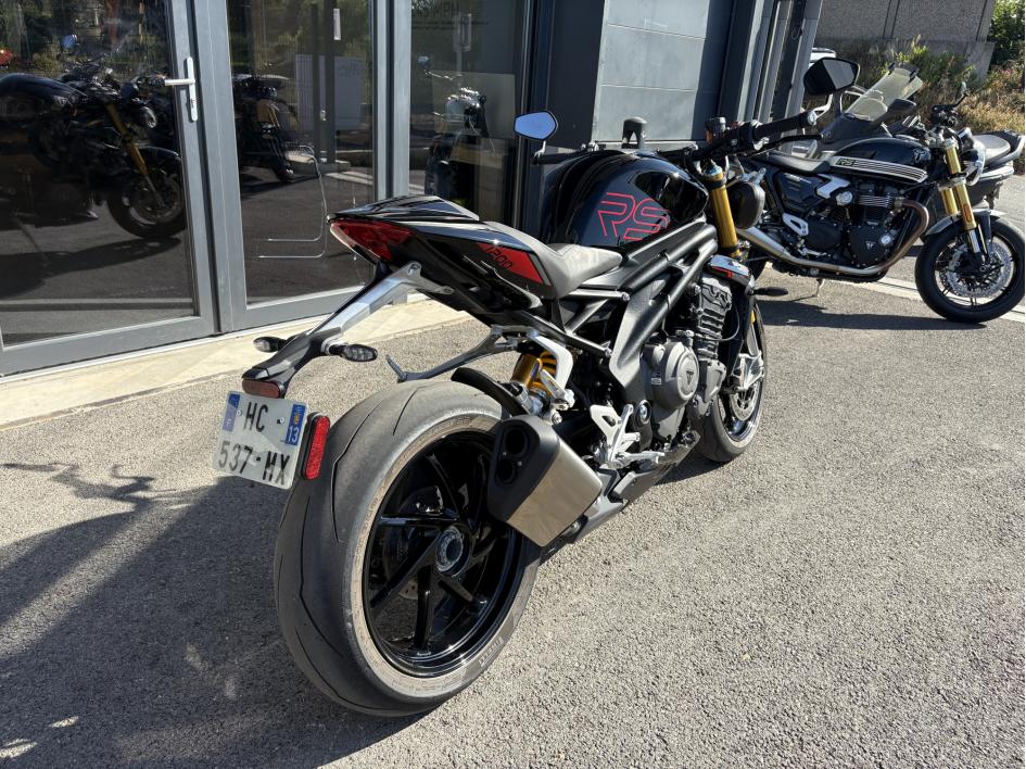 TRIUMPH SPEED TRIPLE 1200 RS