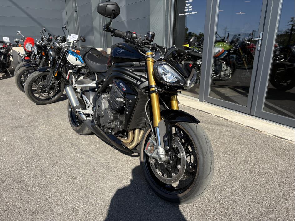 TRIUMPH SPEED TRIPLE 1200 RS
