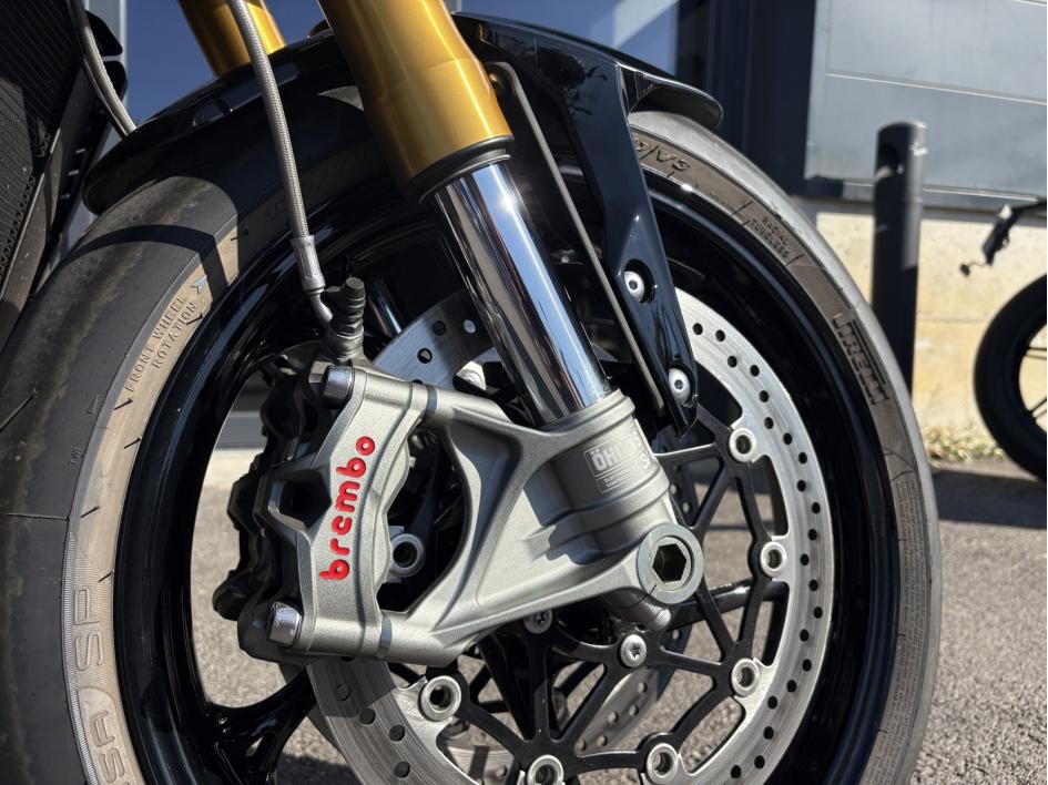 TRIUMPH SPEED TRIPLE 1200 RS