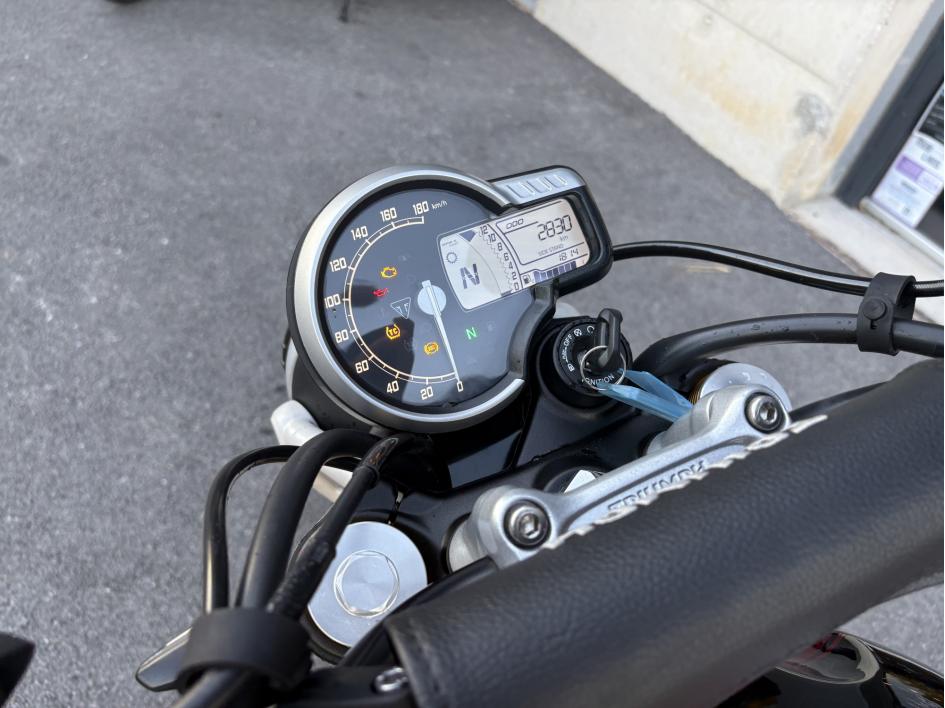 TRIUMPH Scrambler 400 X