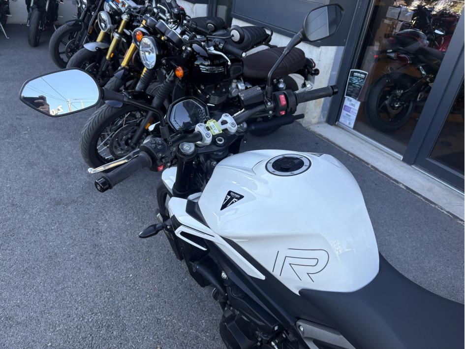 TRIUMPH STREET TRIPLE 765 R A2