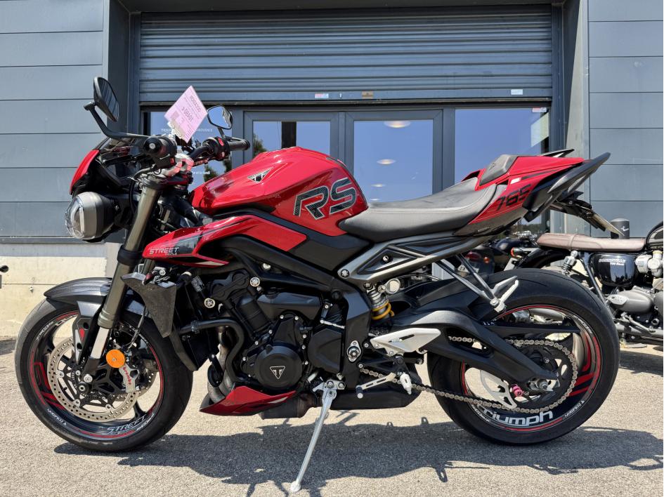 TRIUMPH STREET TRIPLE 765 RS