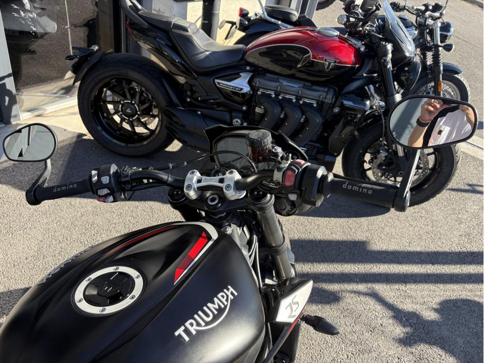 TRIUMPH STREET TRIPLE 765 RS