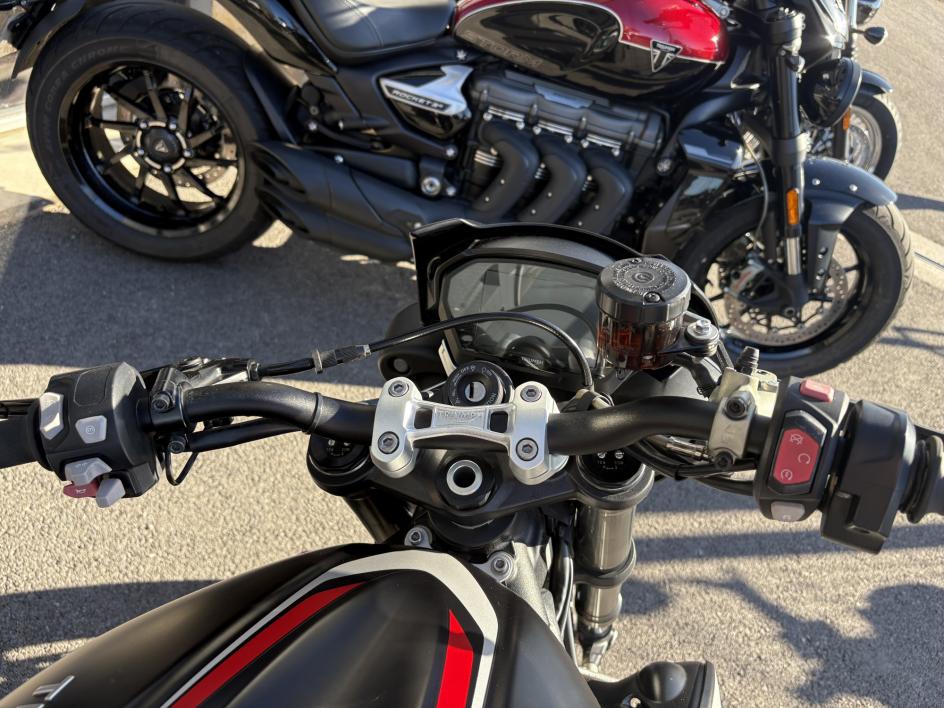 TRIUMPH STREET TRIPLE 765 RS