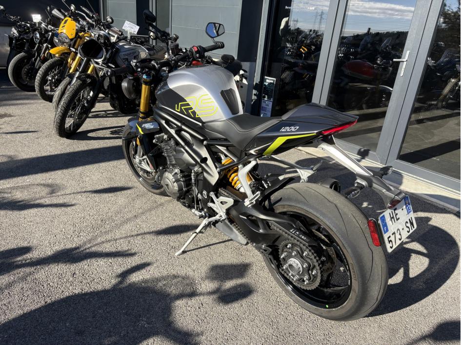 TRIUMPH SPEED TRIPLE 1200 RS