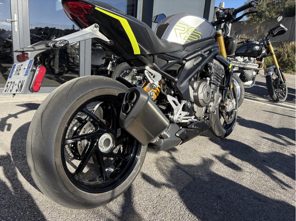 TRIUMPH SPEED TRIPLE 1200 RS