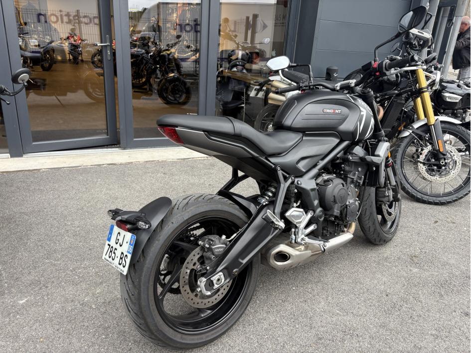 TRIUMPH TRIDENT 660 A2