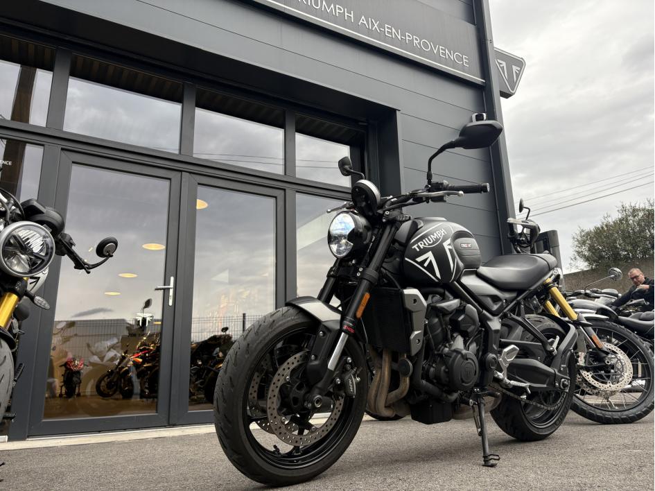 TRIUMPH TRIDENT 660 A2