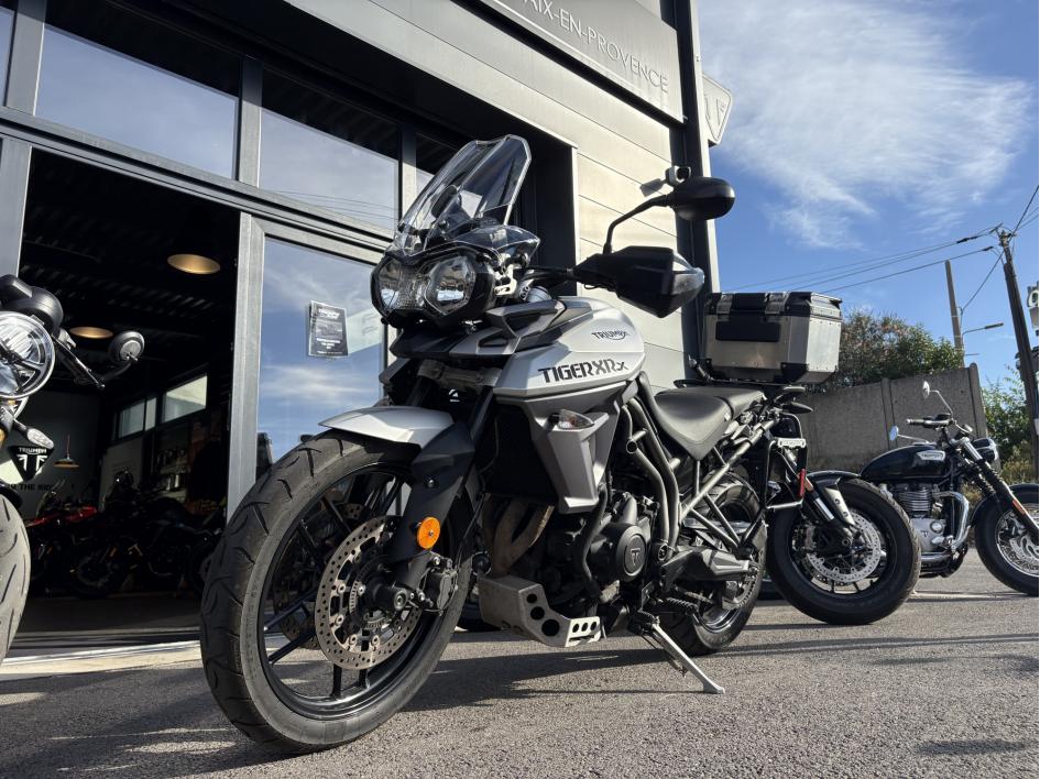 TRIUMPH TIGER 800 XRX LRH