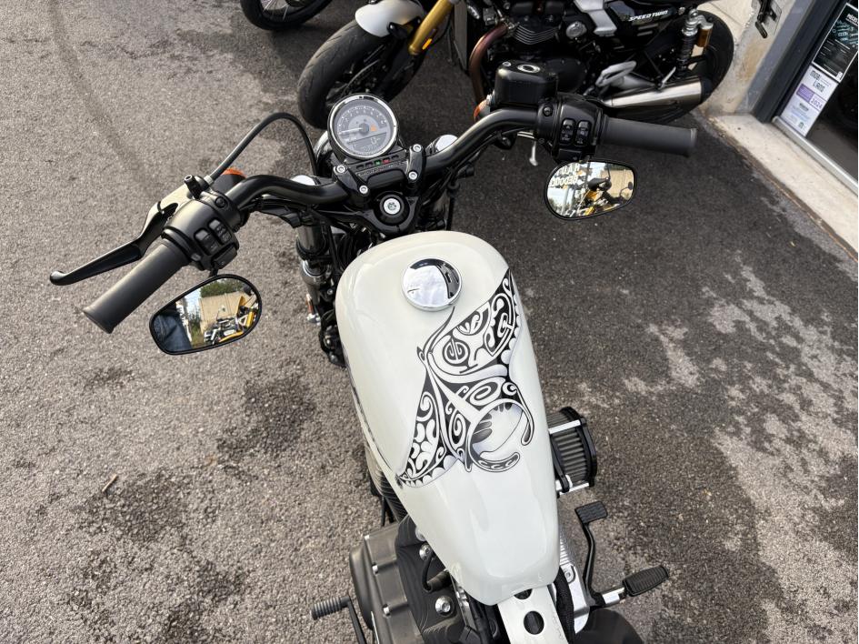 HARLEY-DAVIDSON SPORTSTER 1200