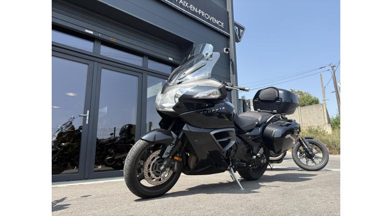 TRIUMPH TROPHY 1200 SE