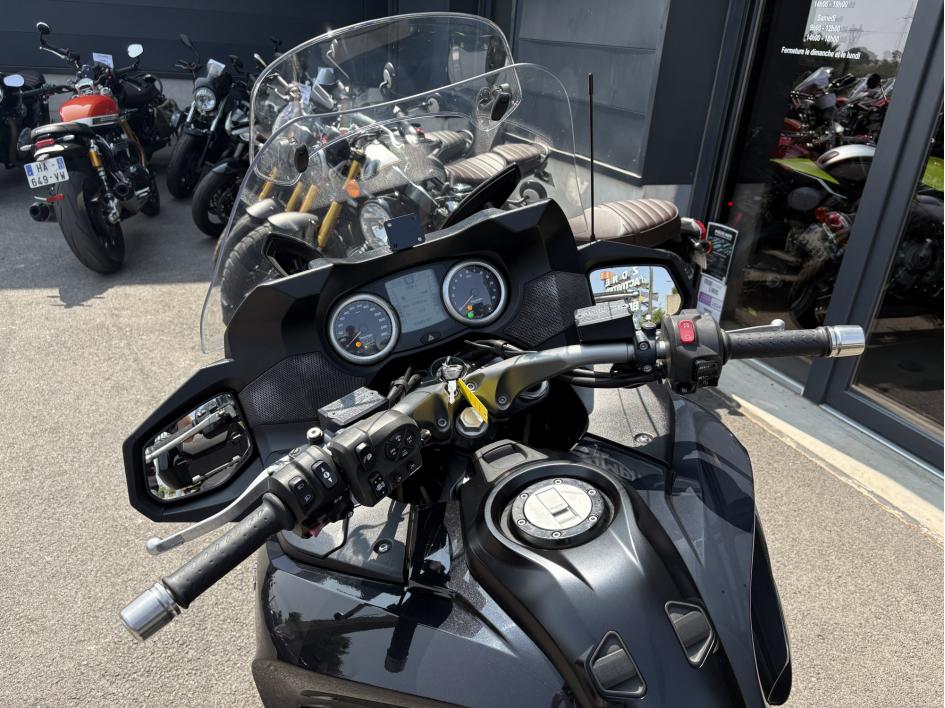 TRIUMPH TROPHY 1200 SE