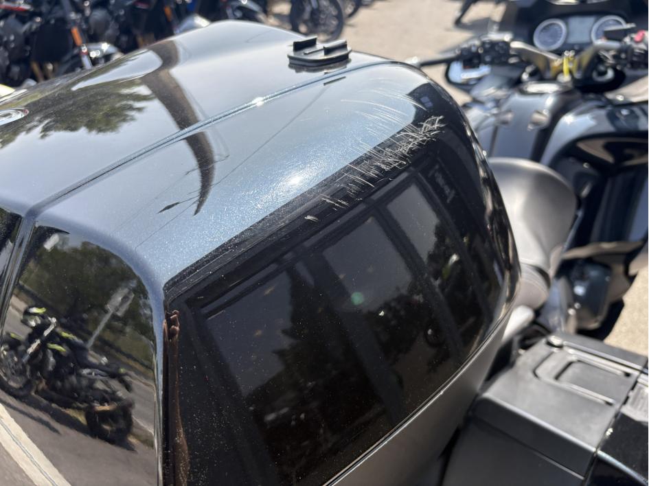 TRIUMPH TROPHY 1200 SE