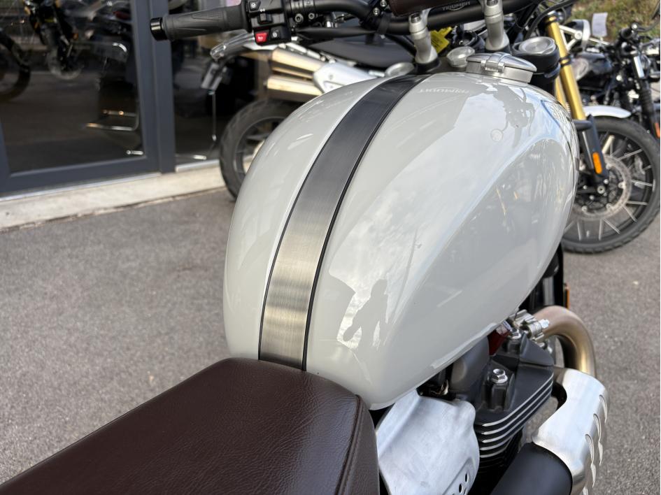 TRIUMPH SCRAMBLER 1200 X 