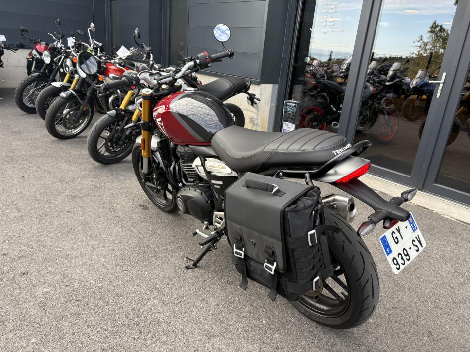 TRIUMPH SPEED 400