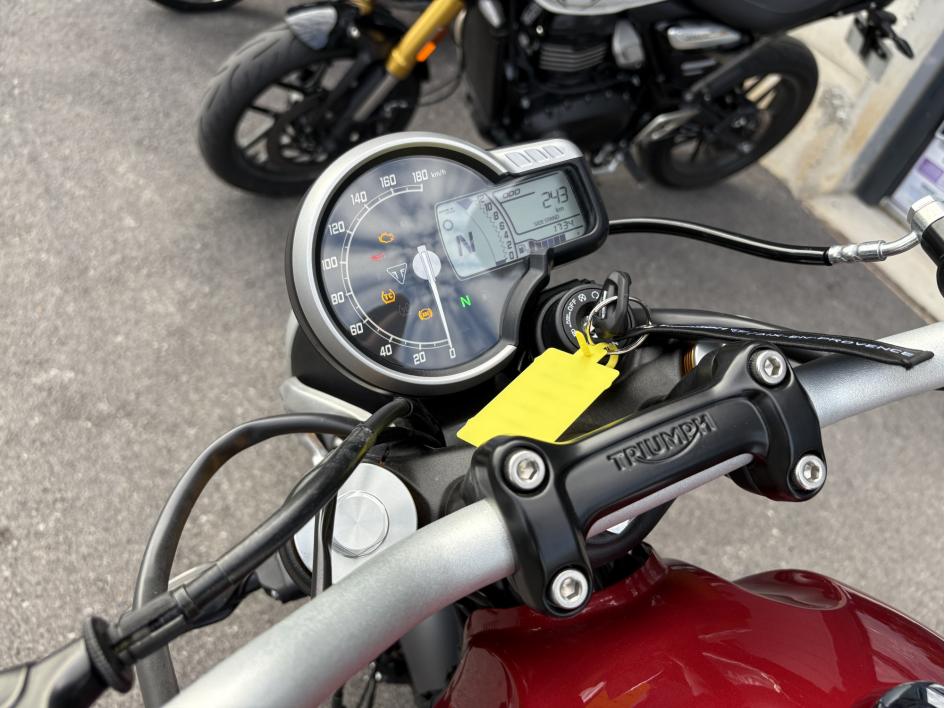 TRIUMPH SPEED 400