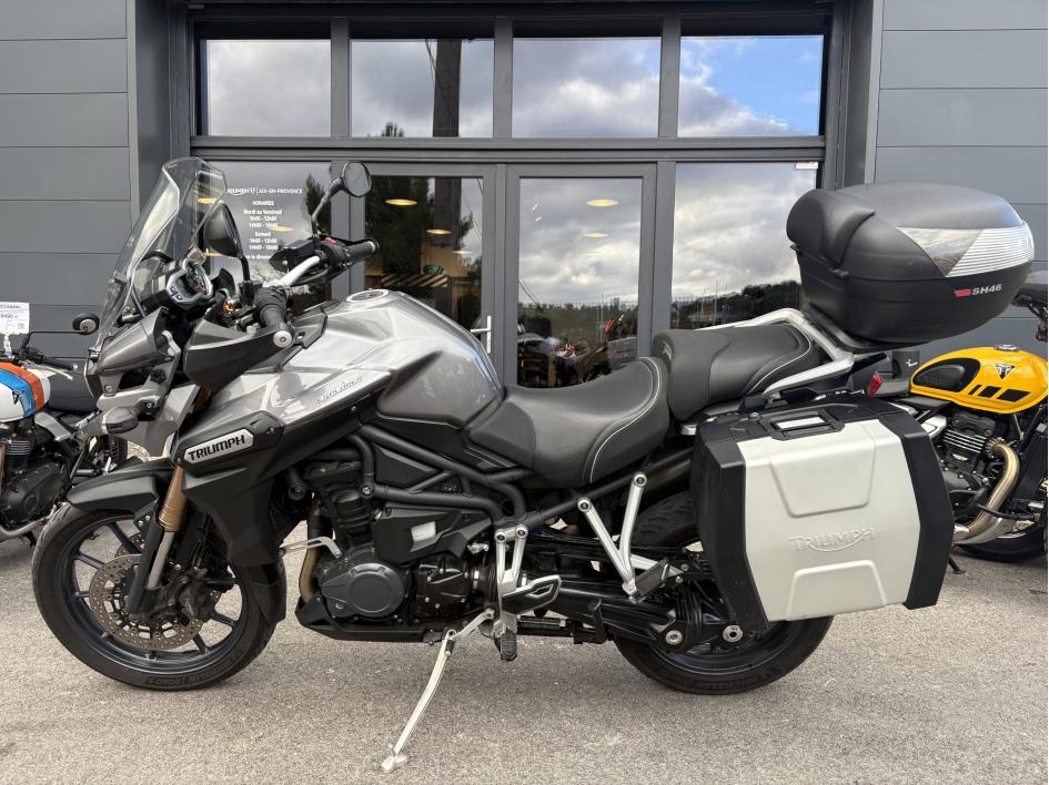 TRIUMPH TIGER 1200 EXPLORER