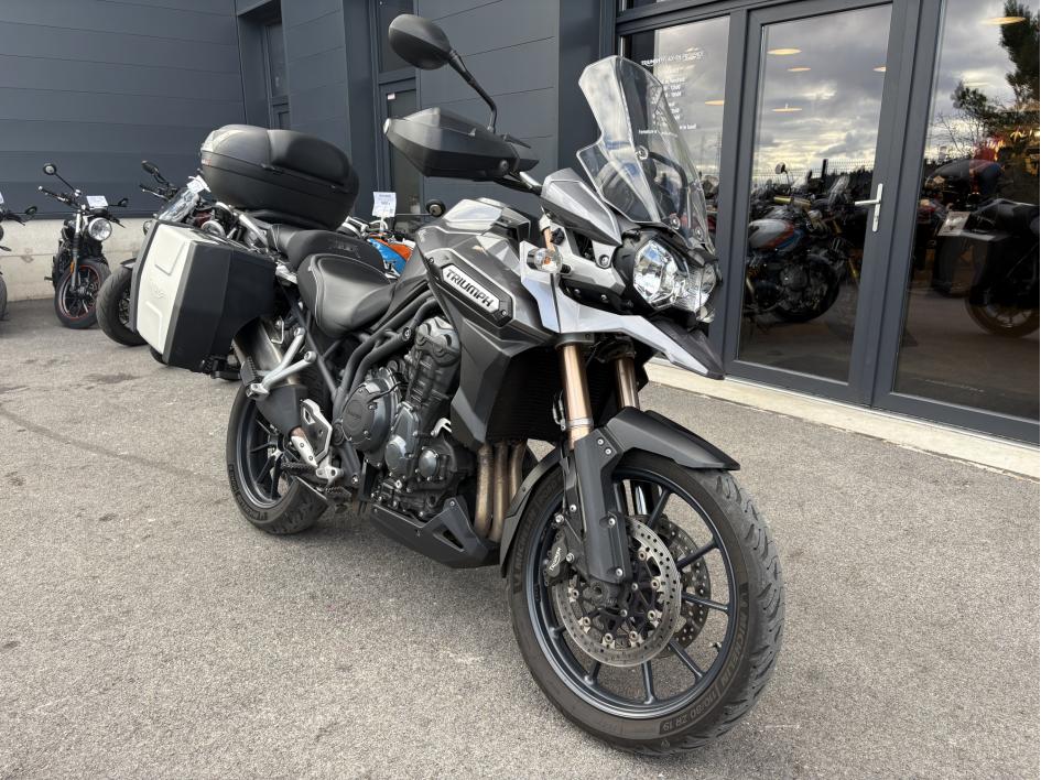 TRIUMPH TIGER 1200 EXPLORER