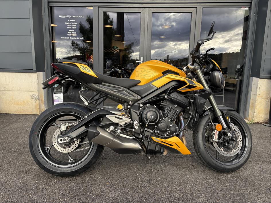 TRIUMPH STREET TRIPLE 765 RS