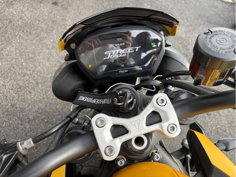 TRIUMPH STREET TRIPLE 765 RS