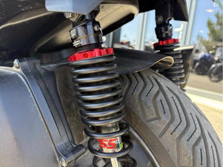 YAMAHA XMAX 300 Tech Max