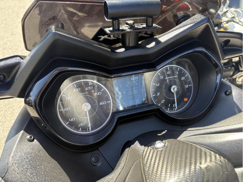 YAMAHA XMAX 300 Tech Max