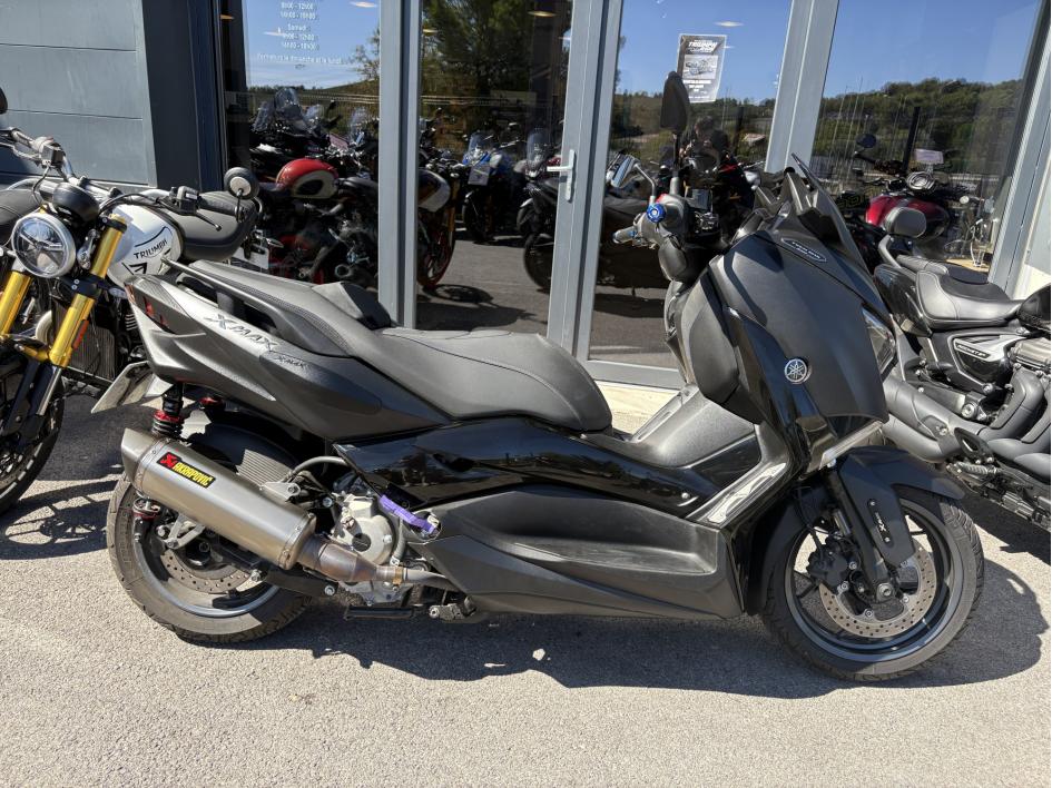 YAMAHA XMAX 300 Tech Max
