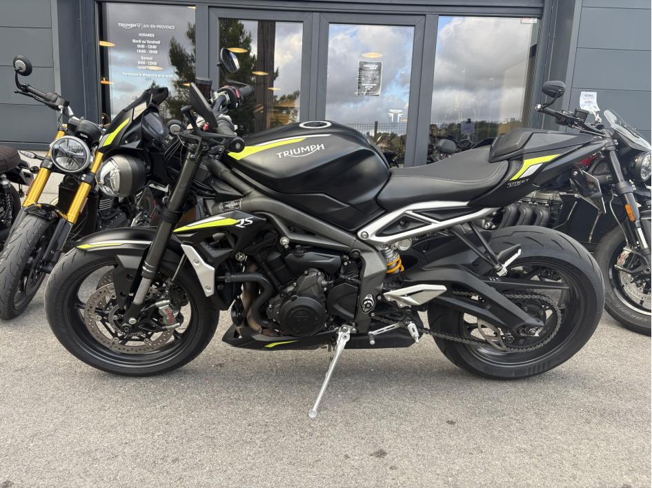 TRIUMPH STREET TRIPLE 765 RS
