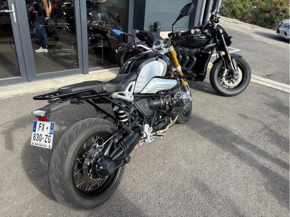 BMW R Nine T