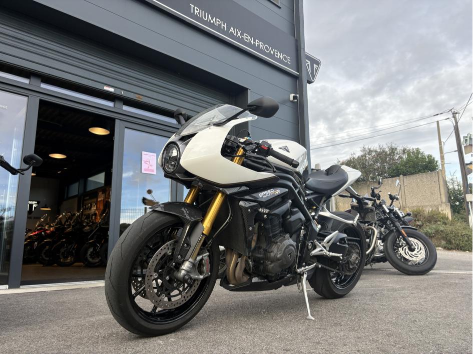 TRIUMPH SPEED TRIPLE 1200 RR