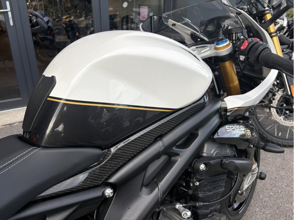 TRIUMPH SPEED TRIPLE 1200 RR