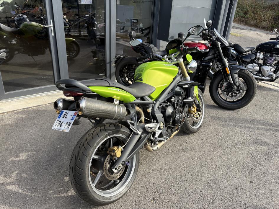 TRIUMPH STREET TRIPLE 675 SUPERBE ÉTAT 