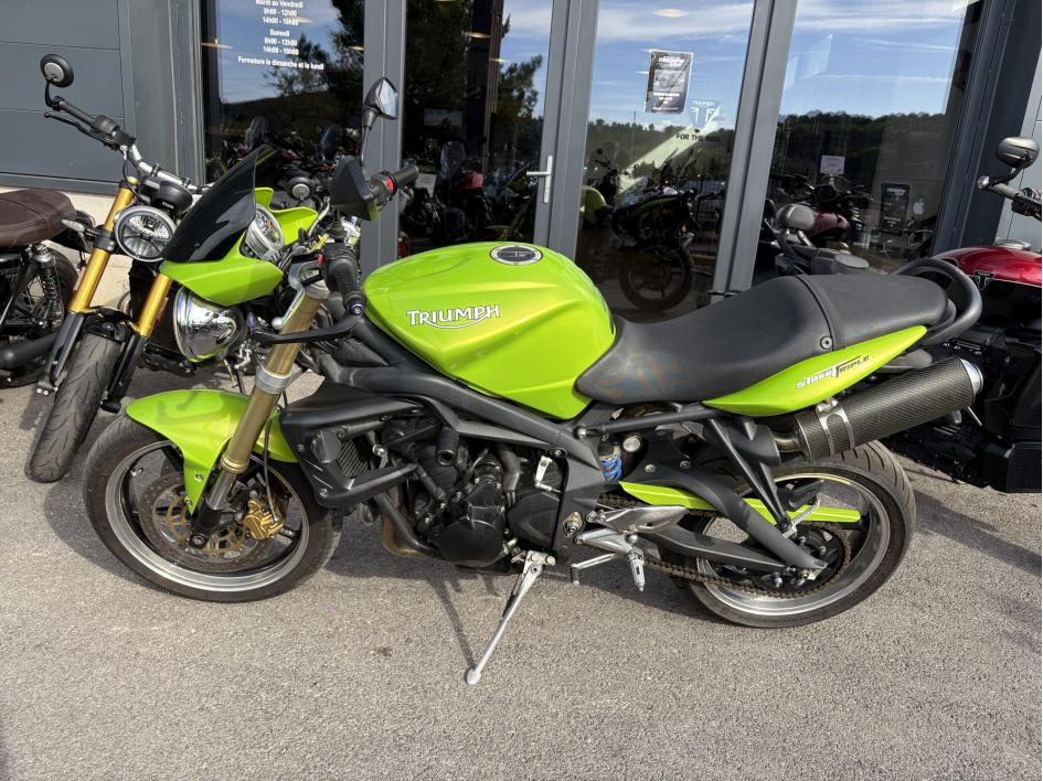 TRIUMPH STREET TRIPLE 675 SUPERBE ÉTAT 